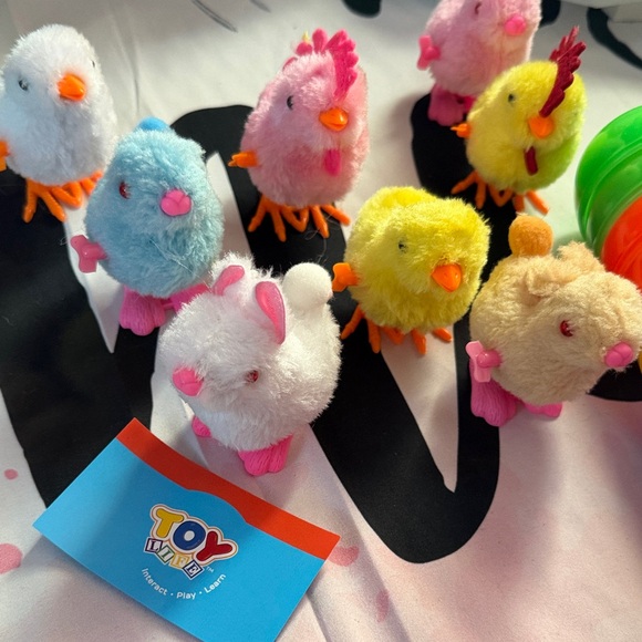 Colorful Plastic Easter Eggs And Easter Wind Up Chicks Nwot - Picture 3 of 7